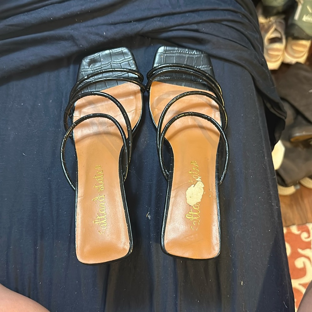 Altard State Kitten Heels Slightly worn